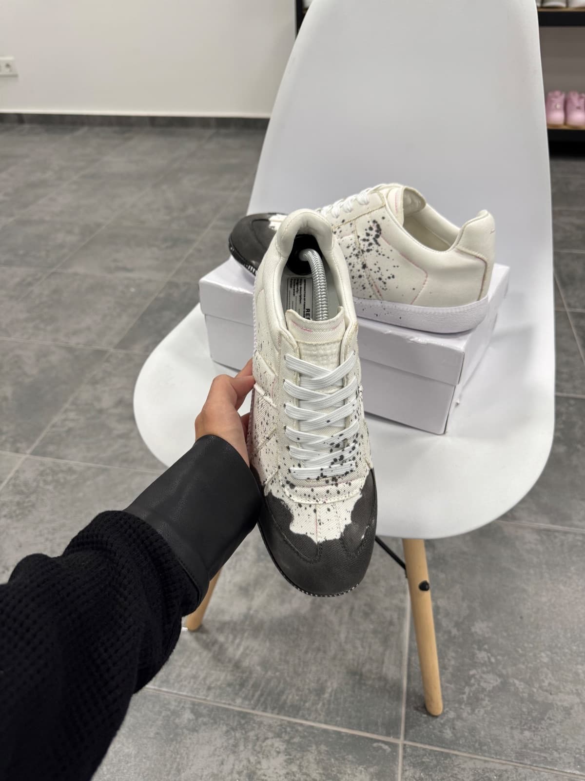 Maison Margiela Paint Replica — 3