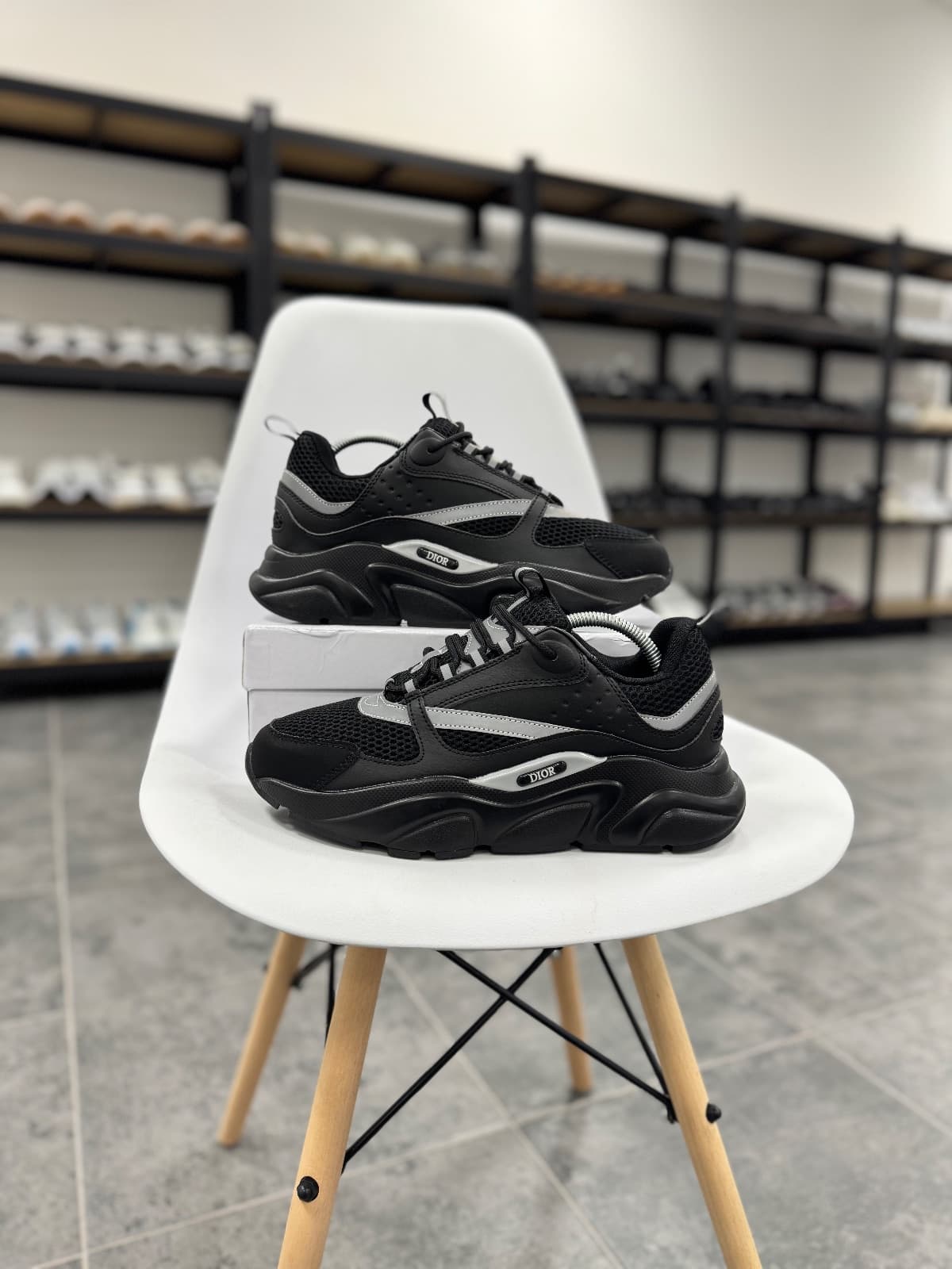 Dior B22 — 1