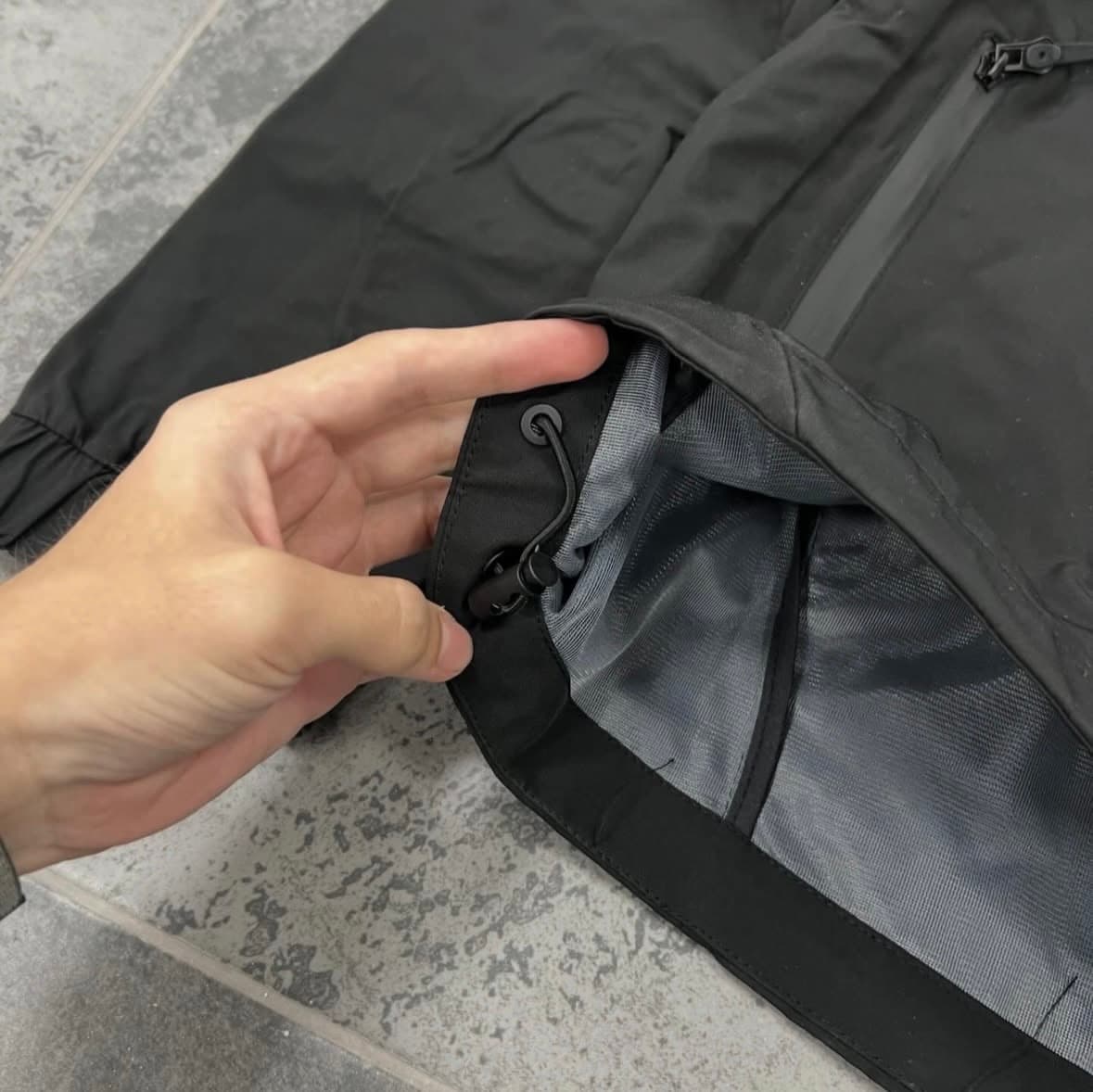 Arc’teryx GORE-TEX Hooded Jacket — 5