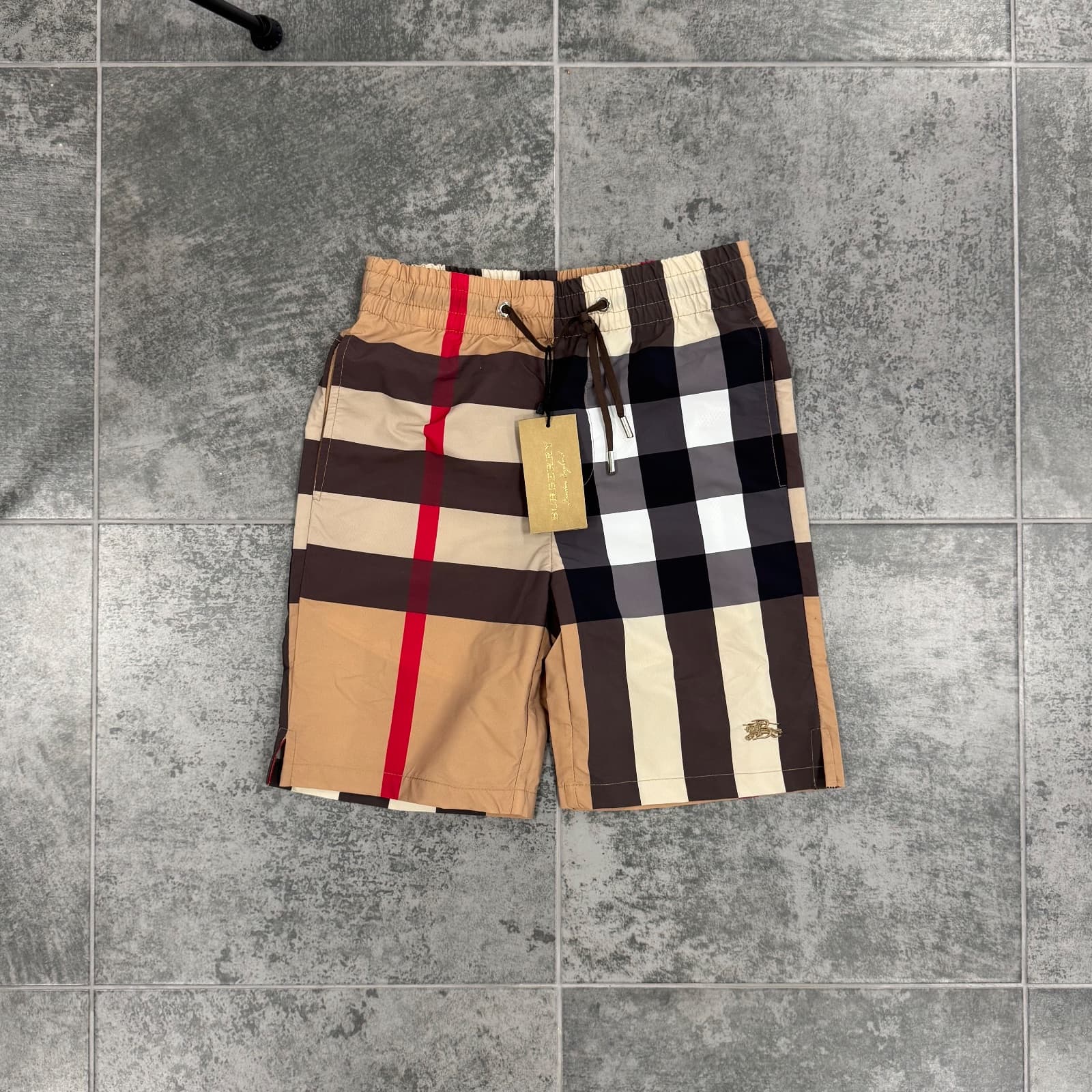 Burberry — 1