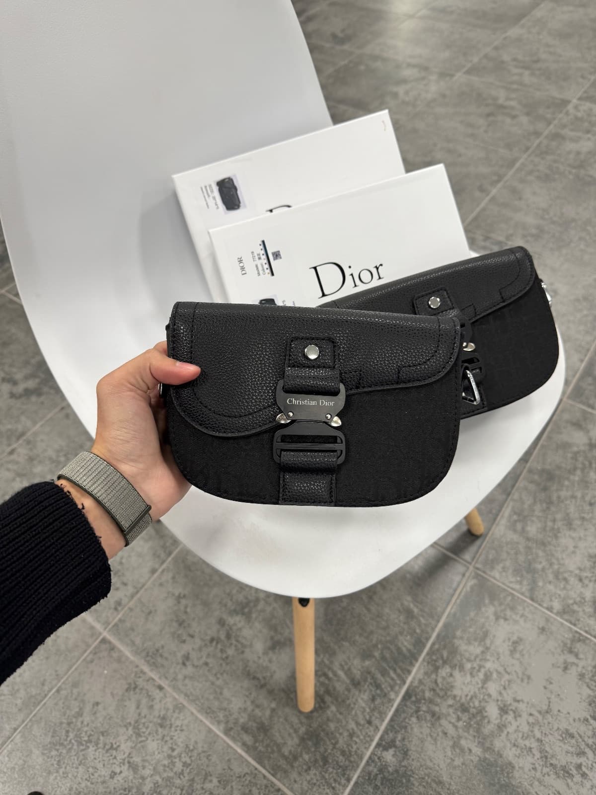 Dior Saddle Pouch — 1