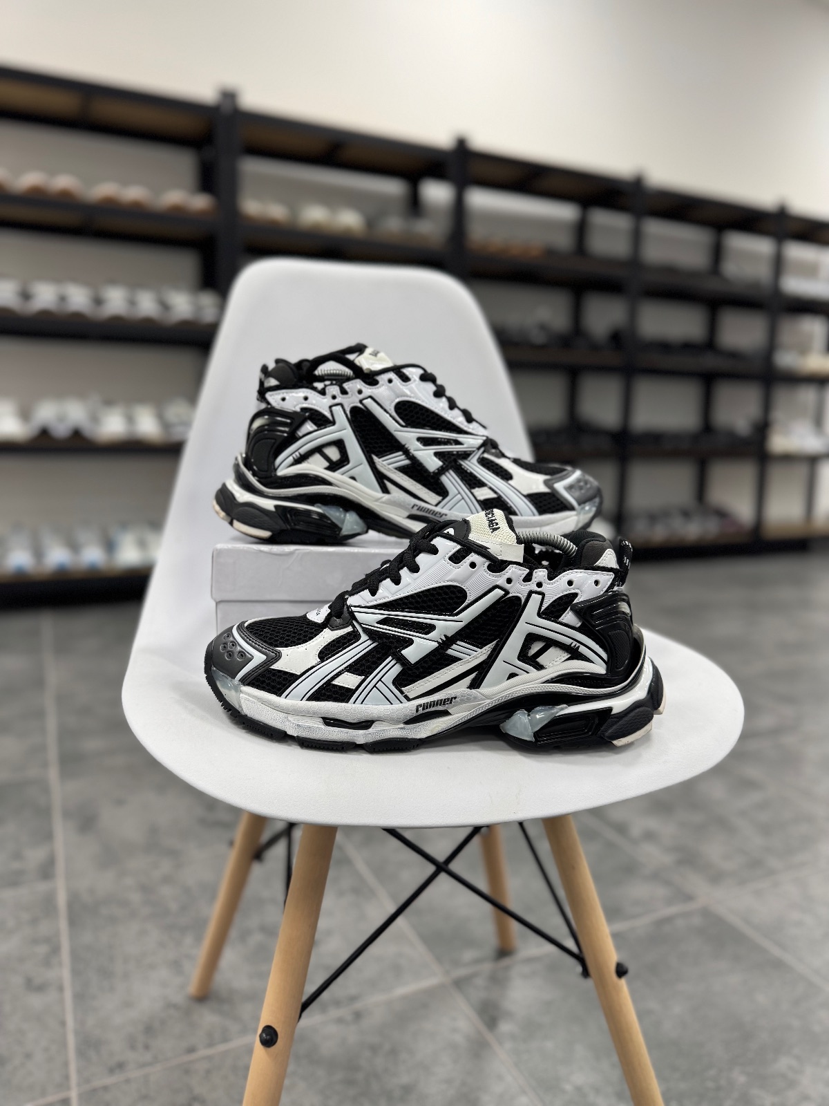 Balenciaga Runner 1